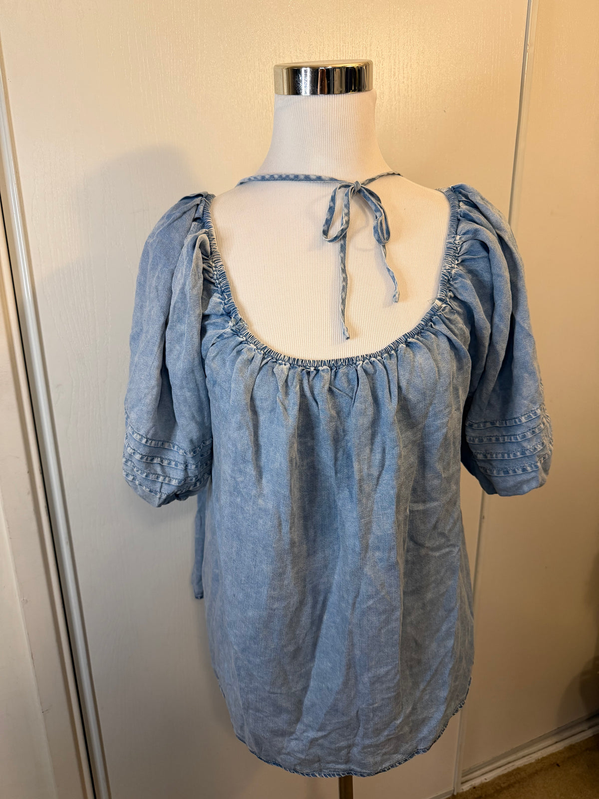 Amber Moon Revival: Chambray Puff Sleeve Peasant Blouse NWT