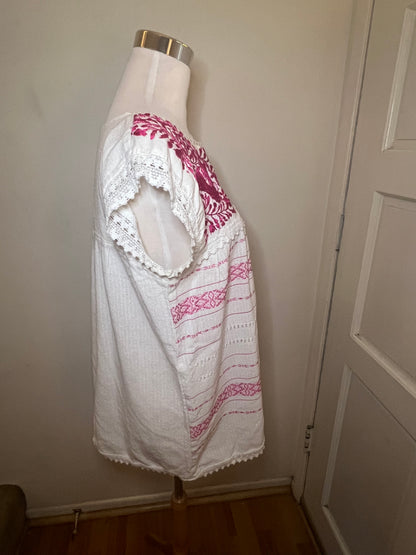 Vintage Mexican Floral Cotton Blouse in White and Pink