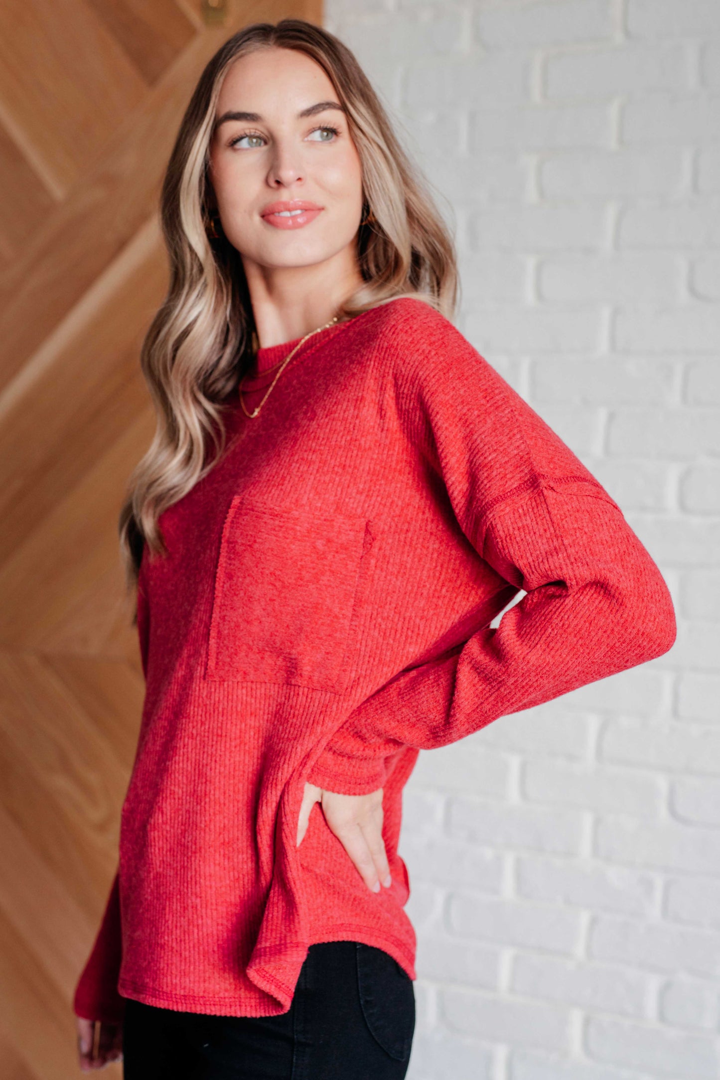 Amber Moon Basics Ribbed Knit Sweater in Dark Red