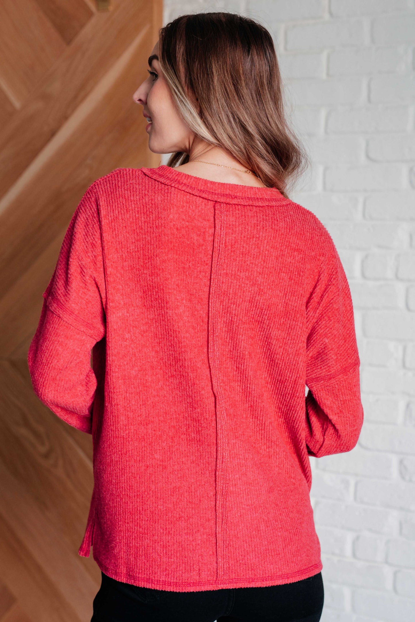 Amber Moon Basics Ribbed Knit Sweater in Dark Red