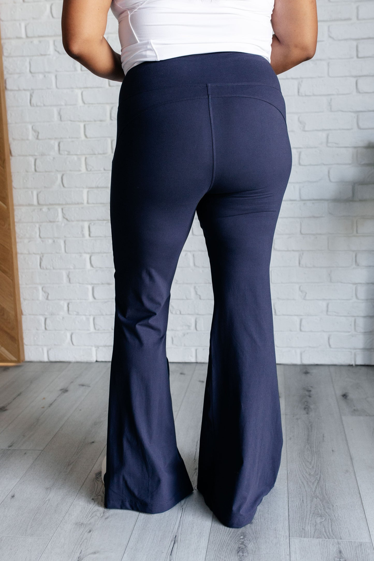 Split Front Flare Leggings in Navy