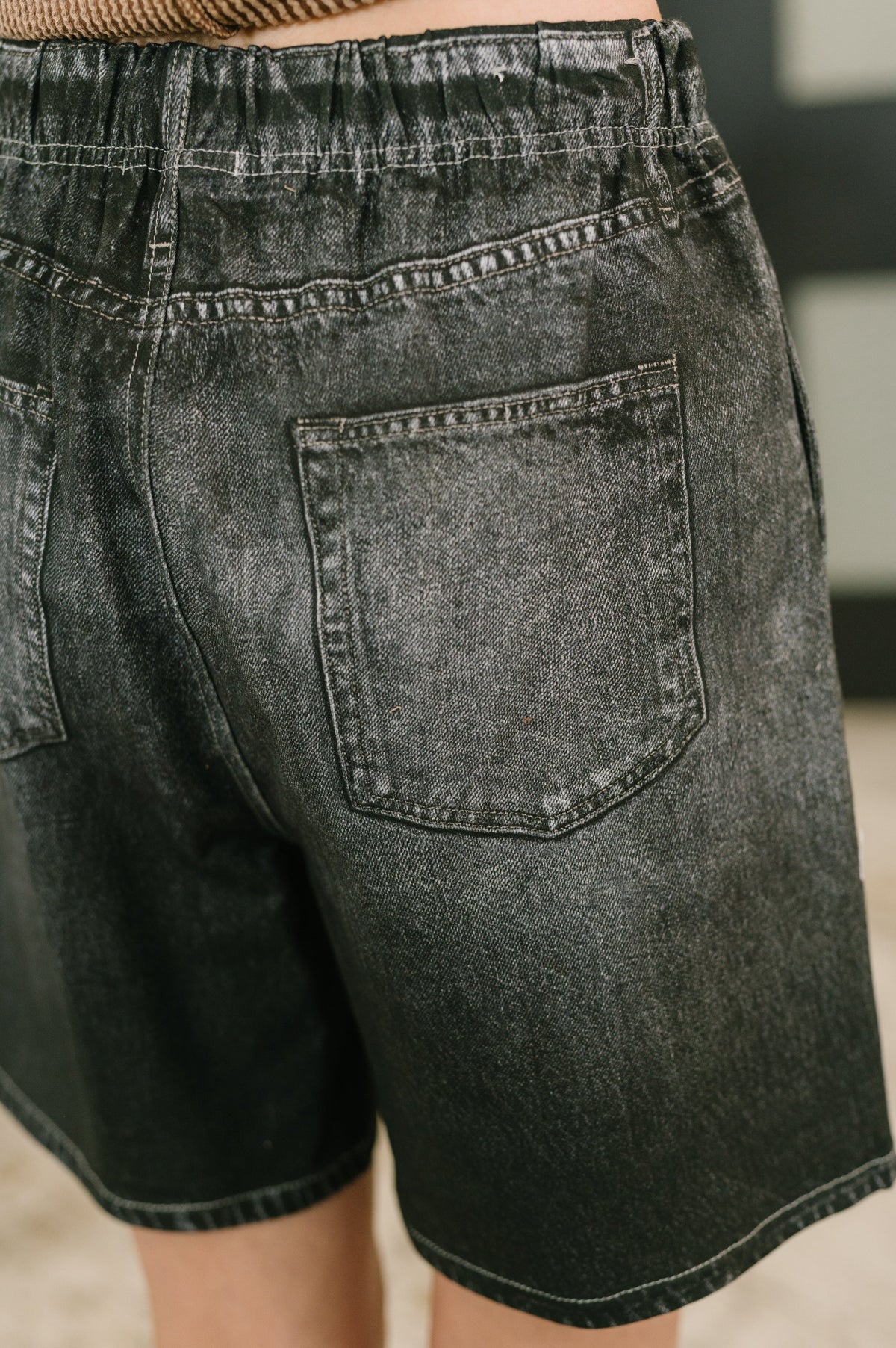 Sierra Printed Jorts in Charcoal
