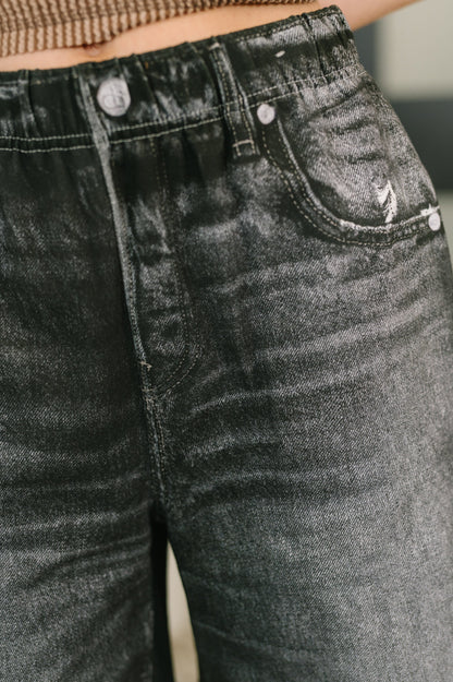 Sierra Printed Jorts in Charcoal